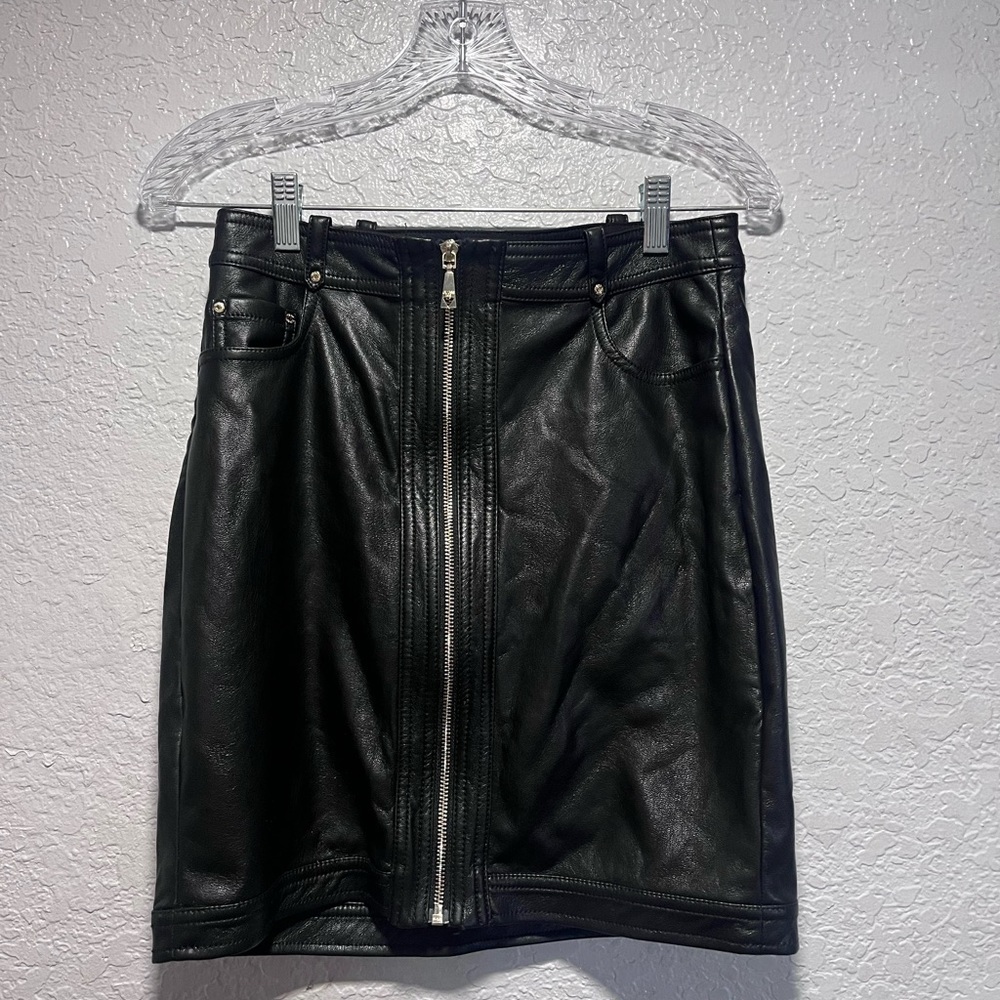 Guess skirt